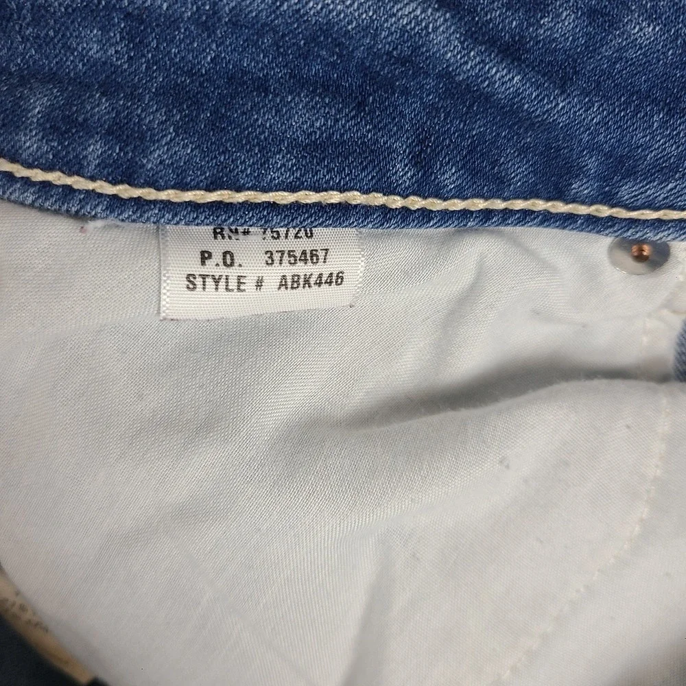 Buckle Jeans Womens 30 Blue Harper Capri Medium Wash BKE Denim *